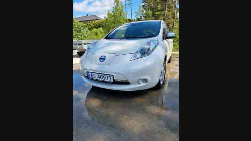 NISSAN LEAF Tekna