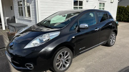 NISSAN LEAF Tekna