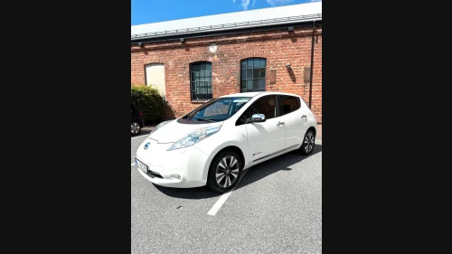 NISSAN LEAF TEKNA - 11/12 - EU 2026 - BOSE ANLEGG - SKINN