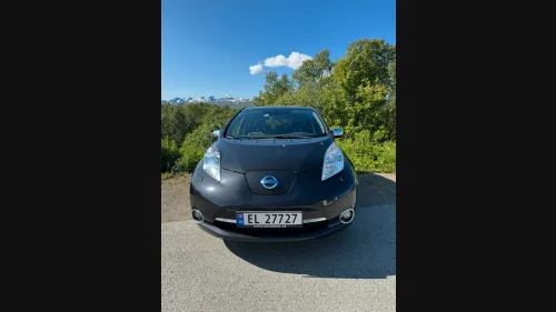 NISSAN LEAF Tekna