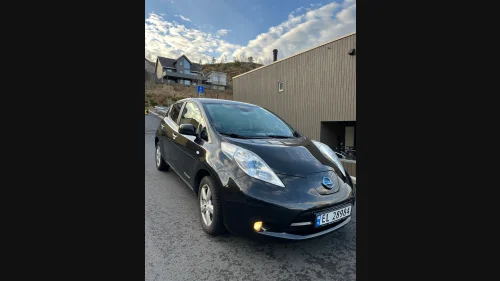 NISSAN LEAF