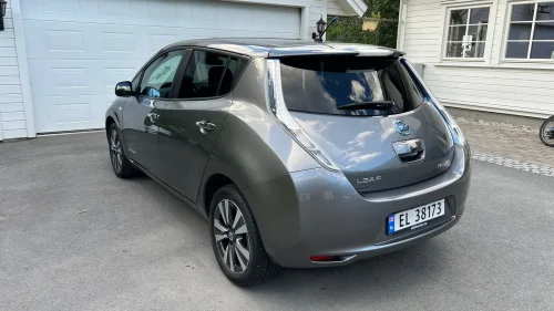 NISSAN LEAF Tekna, GPS, Skinn, 360 kamera