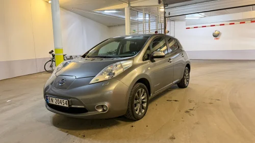 NISSAN LEAF Ryggekamera | BT + AUX | Velholdt | Norsk | Navi