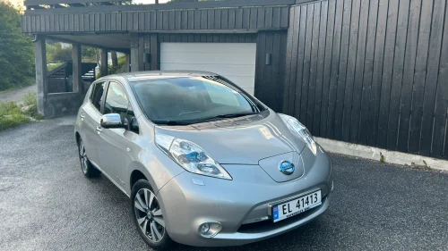 NISSAN LEAF Tekna