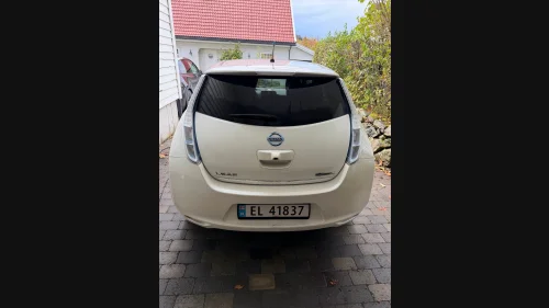 NISSAN LEAF Tekna