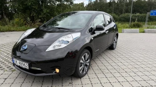 NISSAN LEAF Tekna
