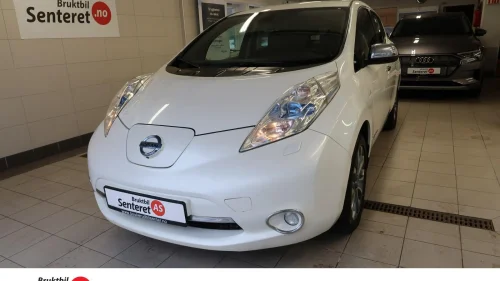 NISSAN LEAF 24 KWh Skinn, 11/12 streker Eu-03/2028, OUTLET