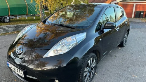 NISSAN LEAF Tekna, 184000km, Skinninteriør, Ryggekamera, Reparasjon