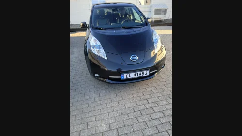 NISSAN LEAF Tekna