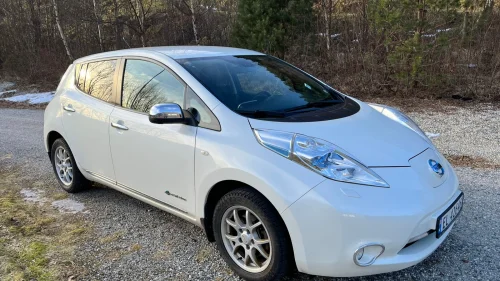NISSAN LEAF Tekna