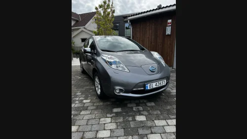 NISSAN LEAF