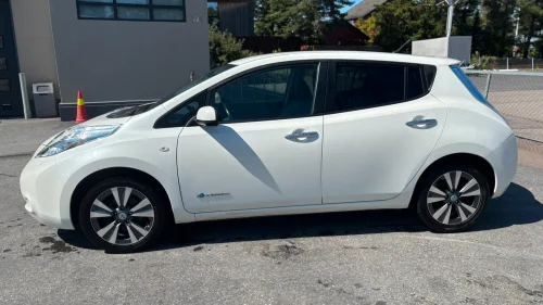 NISSAN LEAF Tekna | Skinn | Bose | Toppmodell
