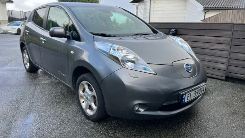 NISSAN LEAF