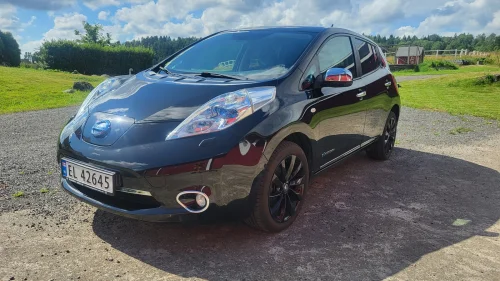 NISSAN LEAF Tekna