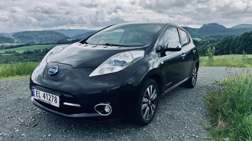 NISSAN LEAF Tekna