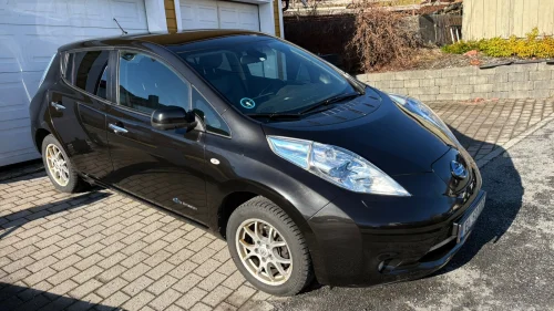 NISSAN LEAF Tekna