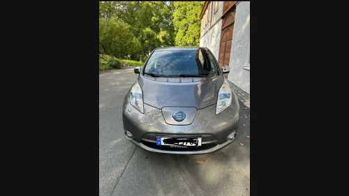 NISSAN LEAF Tekna