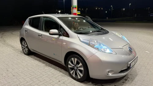 NISSAN LEAF Tekna
