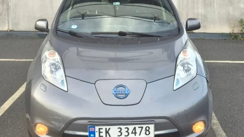 NISSAN LEAF Acenta