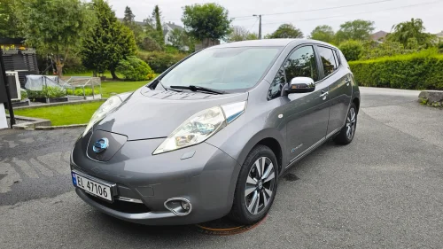 NISSAN LEAF Tekna