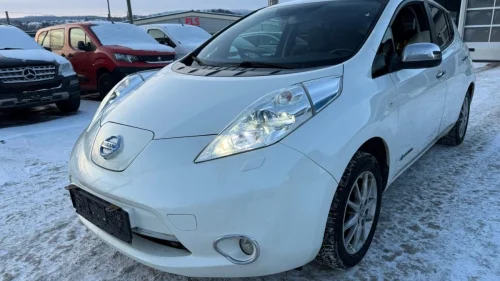 NISSAN LEAF 24 KWH TEKNA SKINN 360-KAMERA CRUISE NAVI