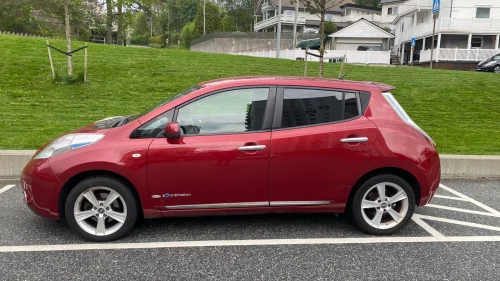 NISSAN LEAF Visia