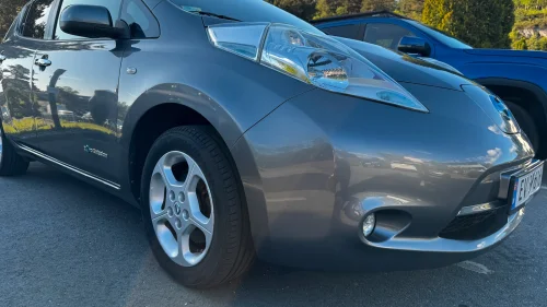NISSAN LEAF