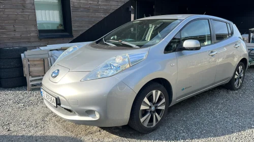 NISSAN LEAF Tekna