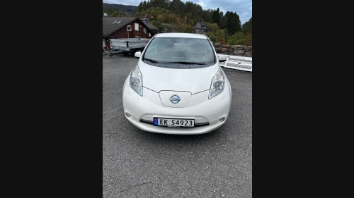 NISSAN LEAF Acenta