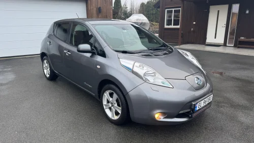 NISSAN LEAF Acenta
