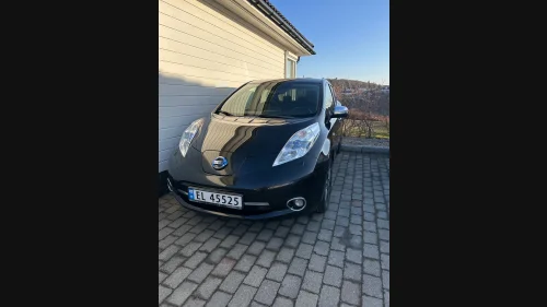 NISSAN LEAF Tekna