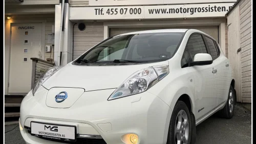 NISSAN LEAF 25 KWH  -Ny service- Ny EU godkjenning-