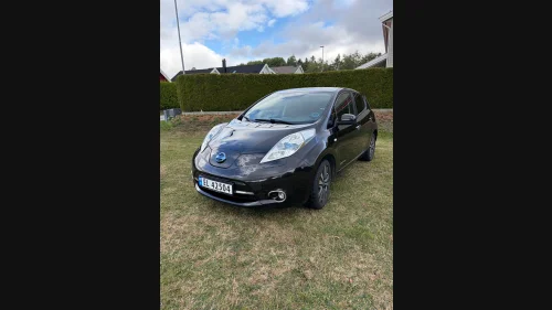 NISSAN LEAF Tekna