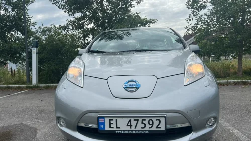 NISSAN LEAF Acenta