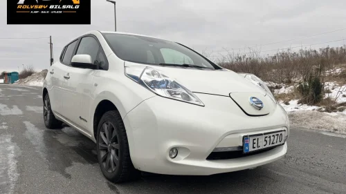 NISSAN LEAF 12/12 streker // lav km // ryggekamera // rattvarmer //