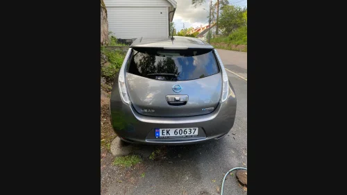 NISSAN LEAF Tekna
