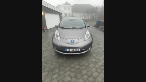 NISSAN LEAF Acenta solar