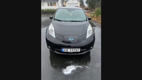 NISSAN LEAF