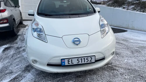 NISSAN LEAF