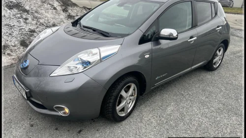 NISSAN LEAF