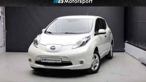 NISSAN LEAF 24kwh//CC//R.Kam//Lav km//12/12 strek//EU27