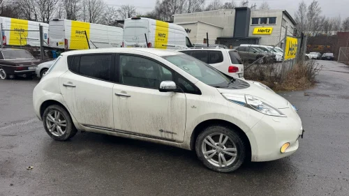 NISSAN LEAF 11 Streker / Del 1