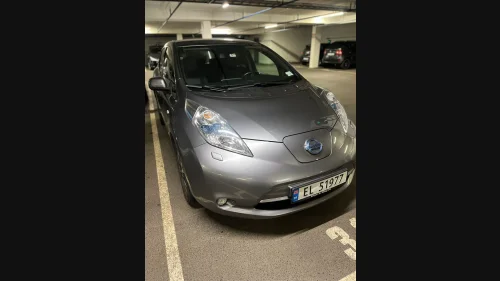 NISSAN LEAF Tekna