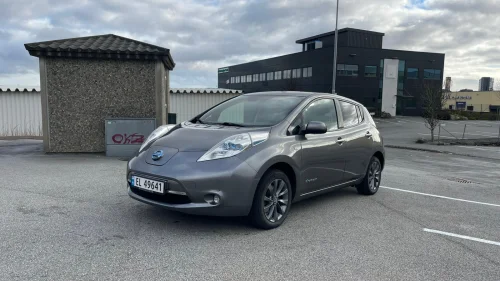 NISSAN LEAF