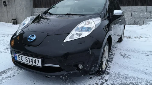 NISSAN LEAF Tekna