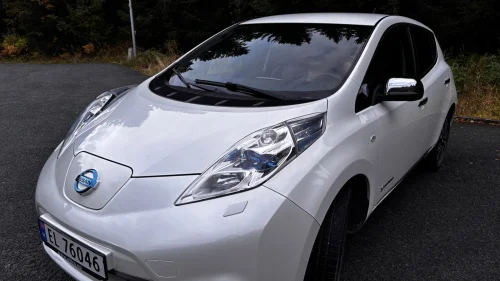 NISSAN LEAF Tekna versjon. EU-godkjent og service i 2025