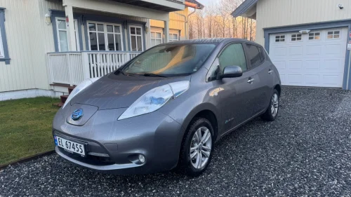 NISSAN LEAF |EU ok | 360g kamera | Lav km | BT + AUX | Skinnseter |