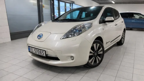 NISSAN LEAF EU 05.2027 // 1 EIER // SE BATT STATUS // LAV KM // ++