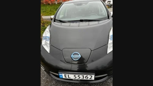 NISSAN LEAF