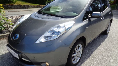 NISSAN LEAF 24 kWh TEKNA SKINN RATTVARME CRUISE NAVI BOSE KAMERA